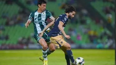 César Huerta con Pumas vs Santos Laguna 