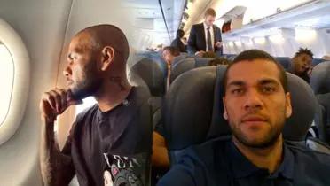 Dani Alves en un avión 