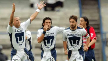 Darío Verón, Kikin Fonseca, Joaquín Beltrán festejando con Pumas