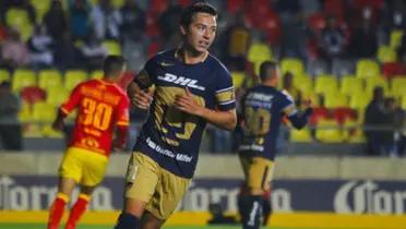 Erick Torres con Pumas