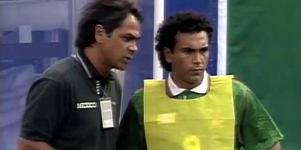 Miguel Mejía Barón y Hugo Sánchez en el mundial 1994