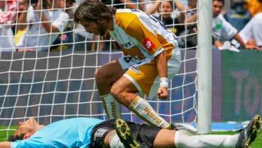 Oswaldo Sánchez y Francisco Fonseca Pumas vs Chivas 2004