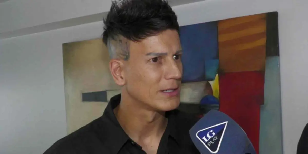 Sebastián Sosa dando entrevista a La Gaceta