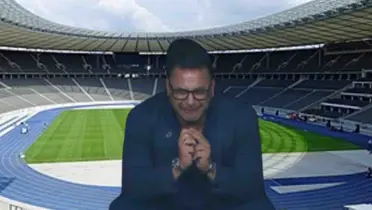 Antonio Mohamed llorando, Estadio Olímpico de Berlín | Foto: TUDN Transmisión y Wikipedia