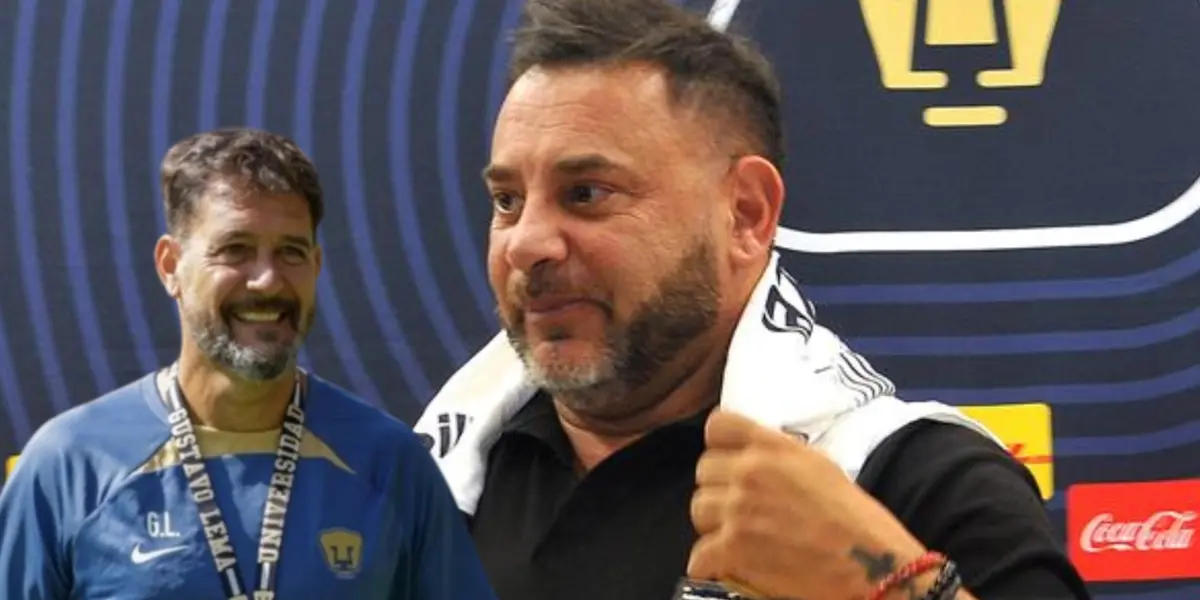 Gustavo Lema y Antonio Mohamed con Pumas