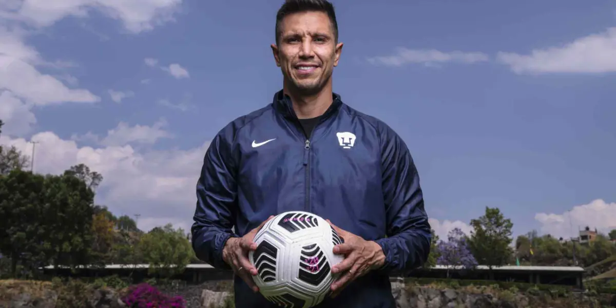 Jesús Molina con los Pumas de la UNAM