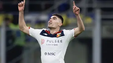 Johan Vásquez marcó un gol de volea en la derrota del Genoa contra el Inter y apareció en los diarios italianos