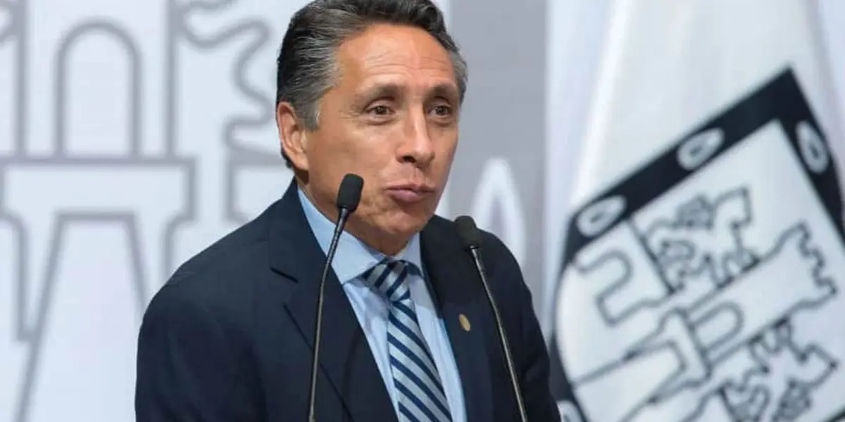 Manuel Negrete después de ejercer como director de deporte, se dedicó a la política